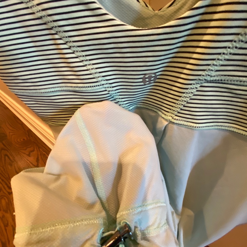 Tank top - Picture 3 of 4